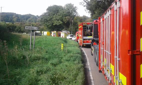 Lorry crash closes A339 altonherald