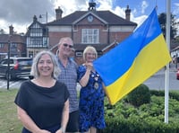 Haslemere mayor raises Ukrainian flag