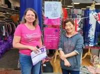 Slimmers donate clothes worth £2,500 to Alton charity shop