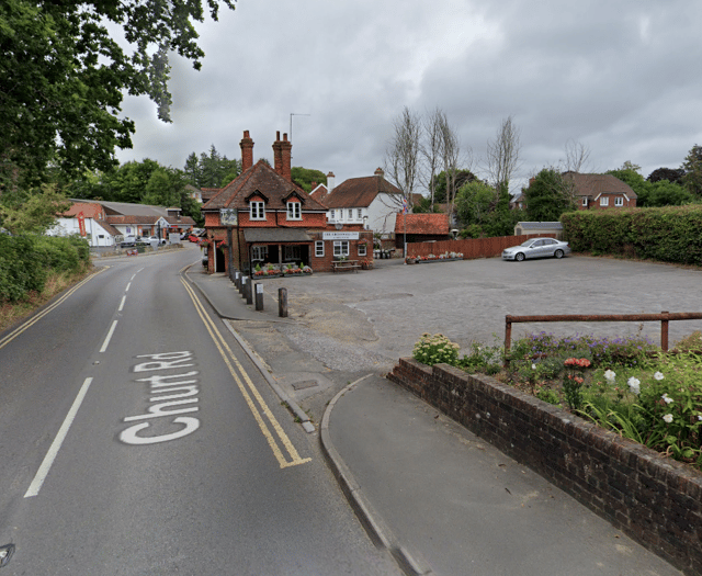 Kebab van applies for permit to operate outside Churt village pub