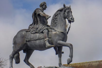 Petersfield's iconic 'King Billy' statue off to London for repairs