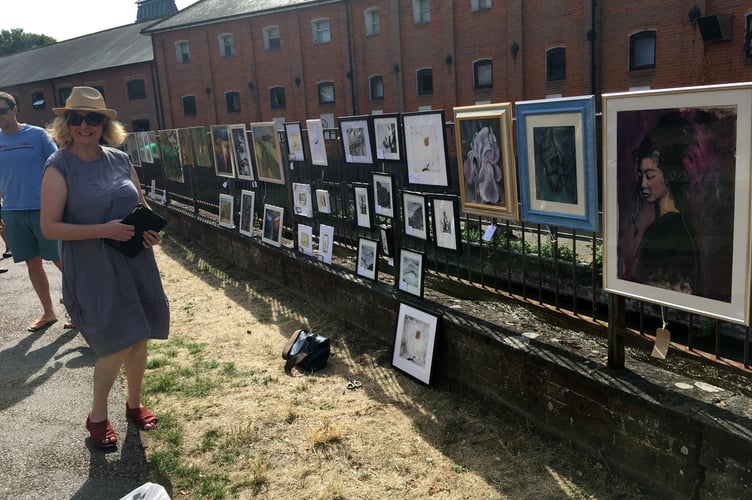 Art on the Railings brings a little slice of Montmartre to the middle of Farnham