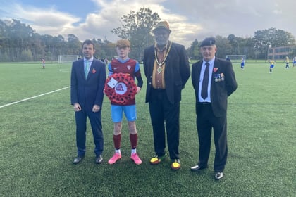 Bordon junior football team hold Remembrance service before cup tie