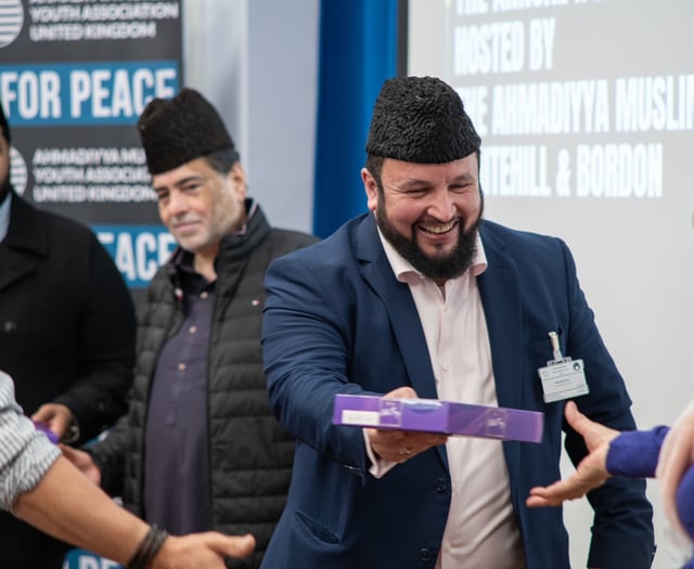 Ahmadiyya Muslim community dish up memorable Iftar dinner in Whitehill