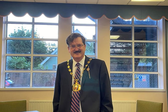 JC wears the official chains of the Petersfield town mayor for the last time 