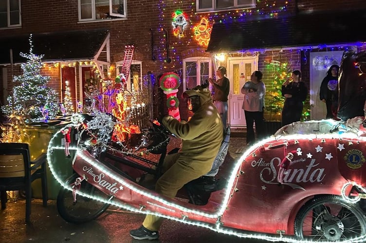 Alton Lions Club Santa Sleigh PIC2