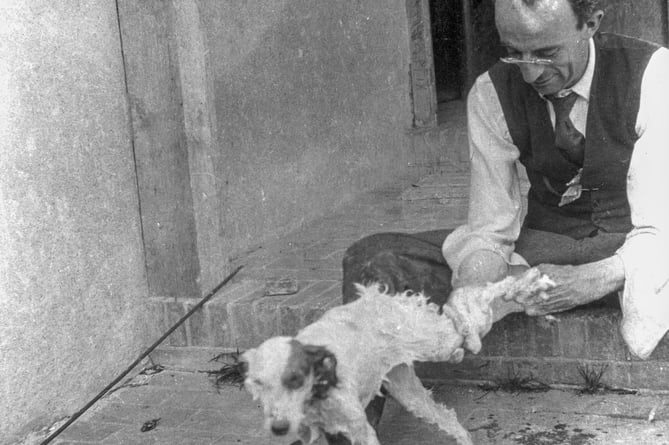 Harry Roberts bathing Wendy in 1917