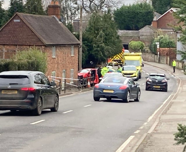 Car slams into wall along the A325 in Wrecclesham 